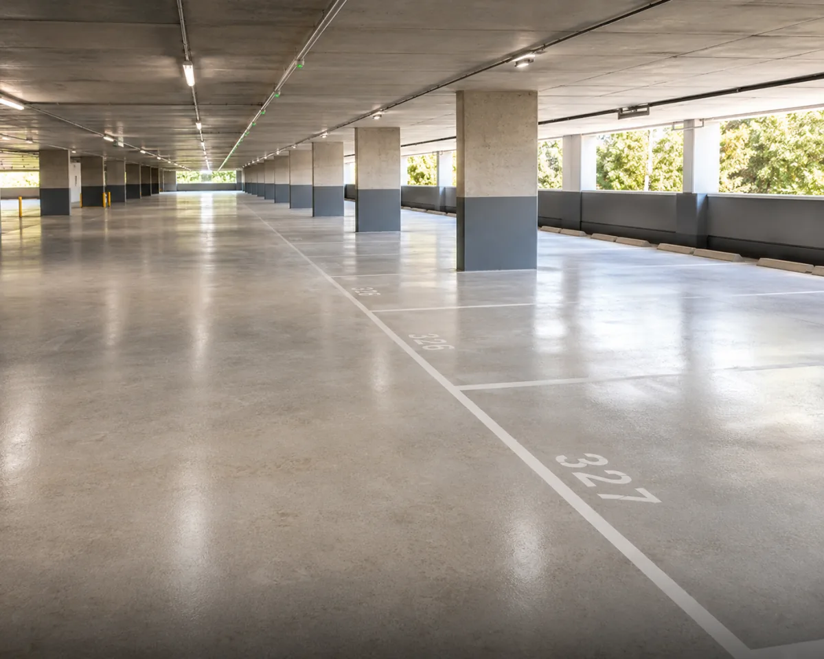 Multi-storey car park with clean bays